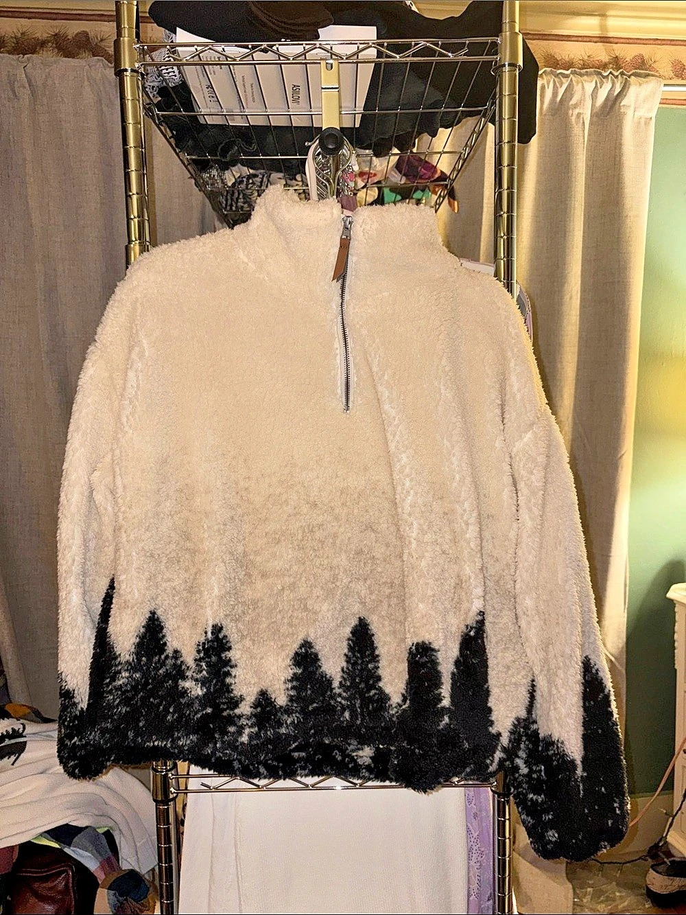 Thread & Supply Cream & Black Teddy Pullover Size Medium NWT